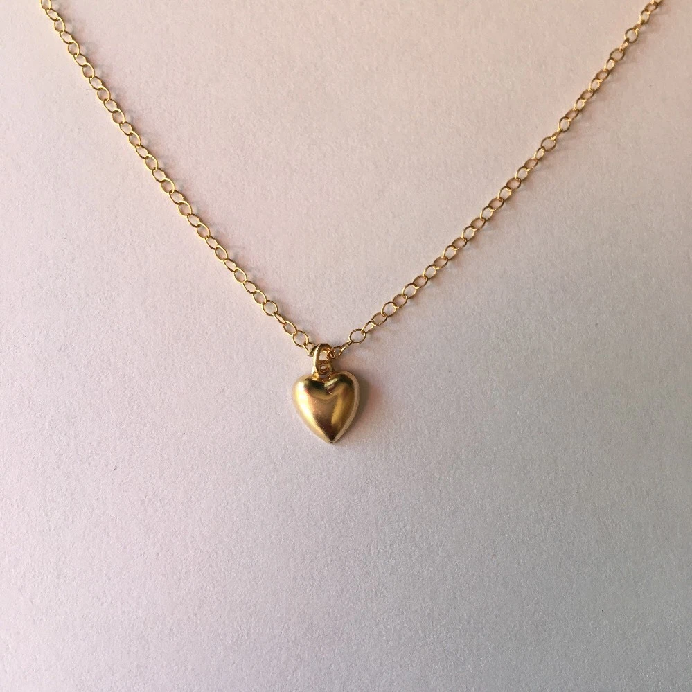 Tiny gold heart pendant online