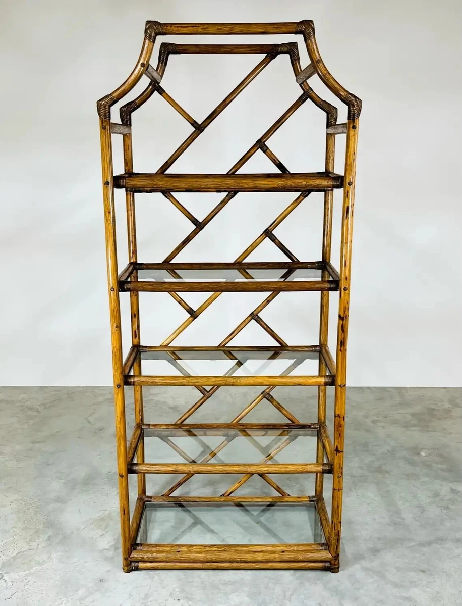 Coastal etagere 2024