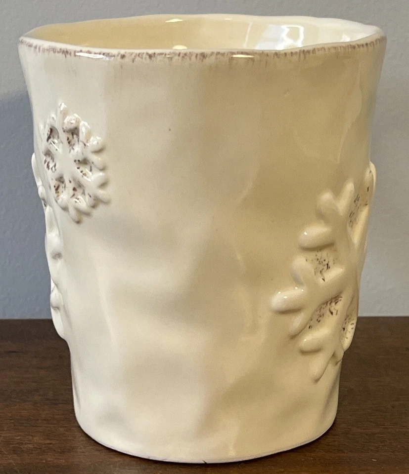 Vintage Park Designs Very Merry White Snowflakes Coffee Mug Cup Holiday Embossed - Image 3 of 4