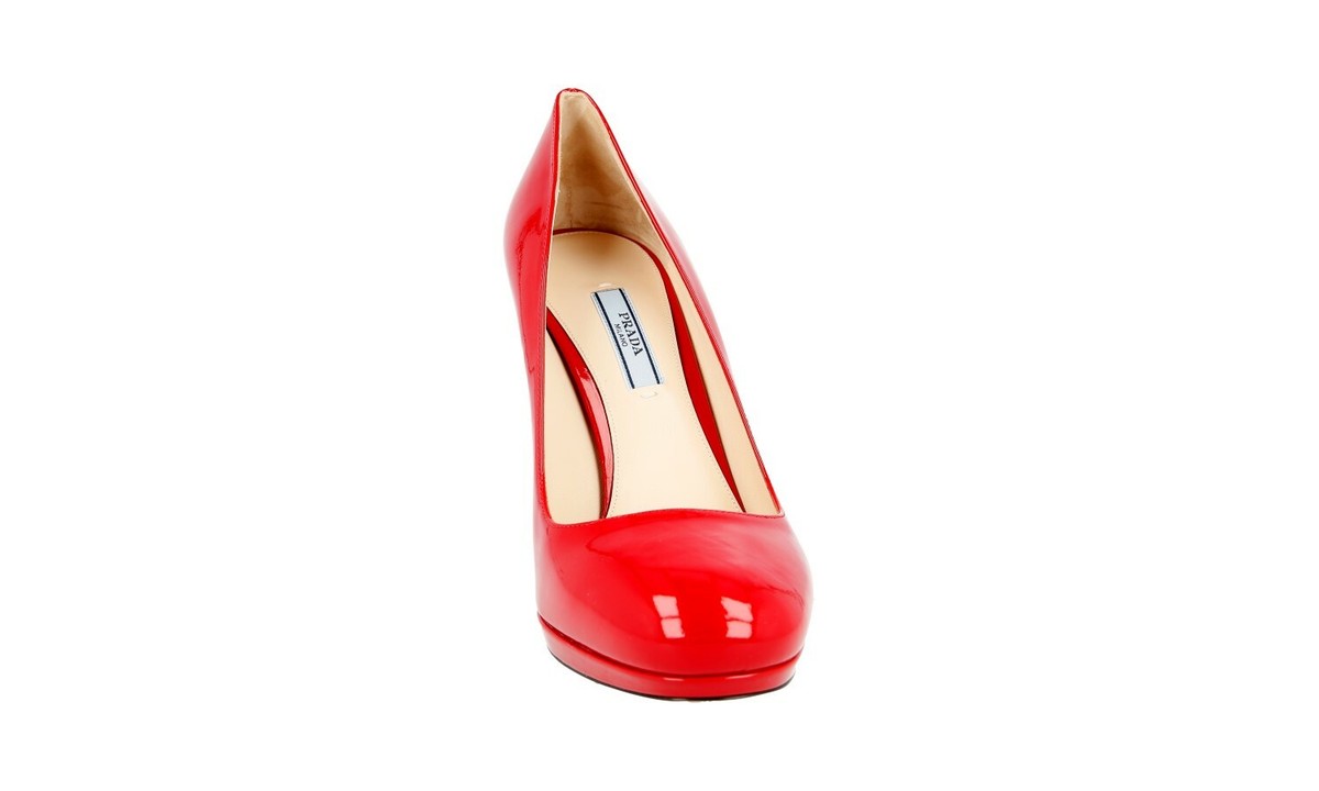 【ばに】PRADA Leather Strap Heels PRADA RED PATENT LEATHER STRAP HEELS – RDB