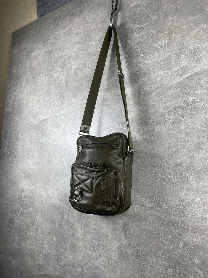 Bolso Bandolera Mandarina Duck Vintage Cuero Verde Oscuro Hecho en Italia Foto 2 de 4