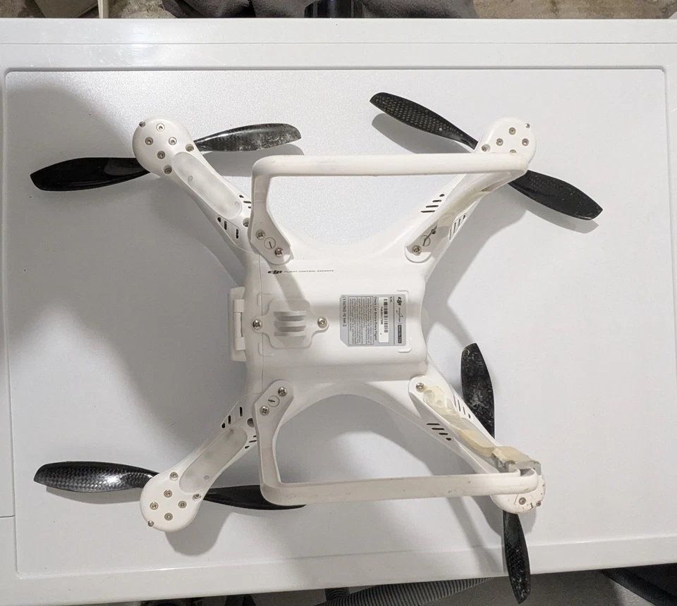 DJI Phantom P330 Drohne Quadcopter mit Zubehör, Akkus, Fernsteuerung Alukoffer - Bild 2 von 4