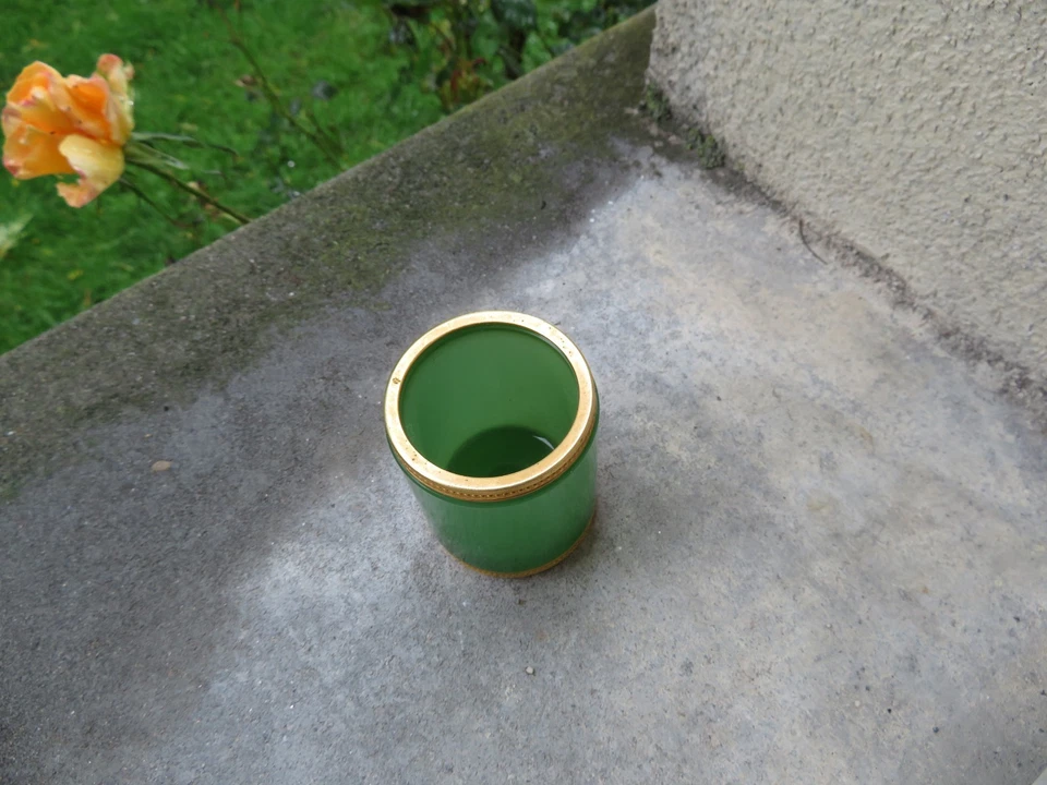 ancien pot en opaline ver et laiton doré 5.5 cm - Photo 2/4