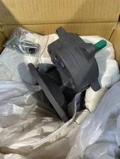 BOSTON GEAR HMF1-3K-B5-B5 PARALLEL SHAFT SPEED REDUCER  3:1 RATIO NEW IN BOX