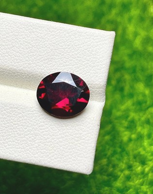 5.26CT Fine Quality 100% Natural Red  Rhodolite Garnet