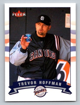 2002 Fleer #187 Trevor Hoffman Gold Backs