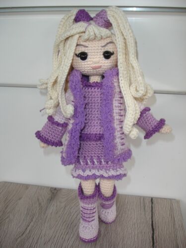 Häkelanleitung Puppe Angelina Outfit Purple Rain Häkelpuppe Kleidung abnehmbar - Bild 1 von 7