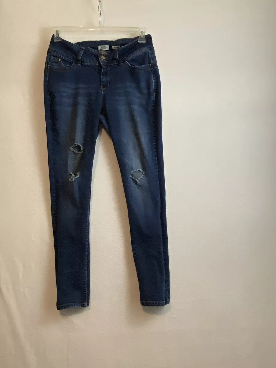 Y2K Fashion is back – YMI JEANS