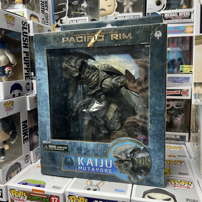 パシフィック・リム　フィギュア　KAIJU MUTAVORE ネカ　NECA 2016 NECA Toys PACIFIC RIM Movie Kaiju MUTAVORE Action Figure RARE