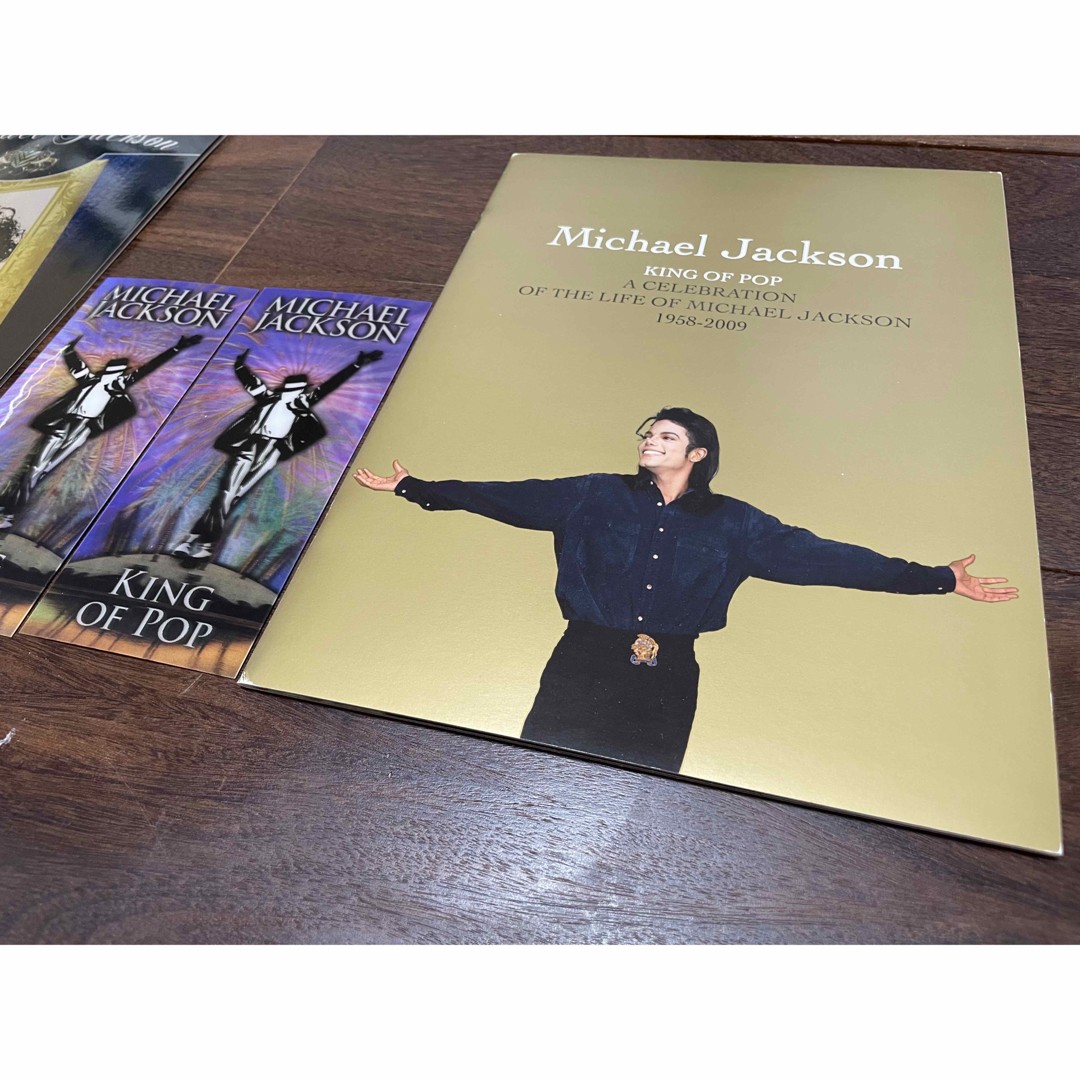 MICHAEL JACKSON THIS IS IT Live Consecutive pair tickets pamphlet