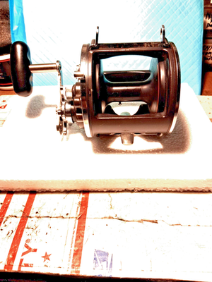 Daiwa Sealine 600H, 6/0 size reel w/ clamp. Made in Japan New