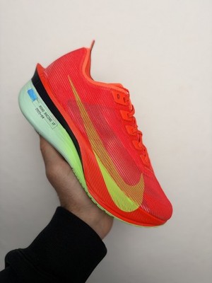 Nike ZoomX Vaporfly Next% 4 Damen Running Shoes EU 37.5 und 38 Refurbished