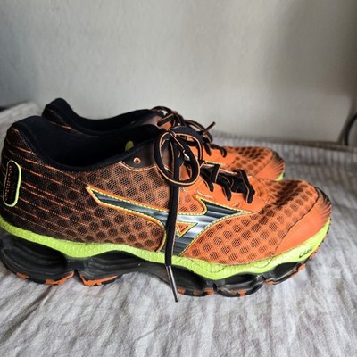 Mizuno Wave Creation 13 Women's Running Shoes US Size 6W Orange EUC
