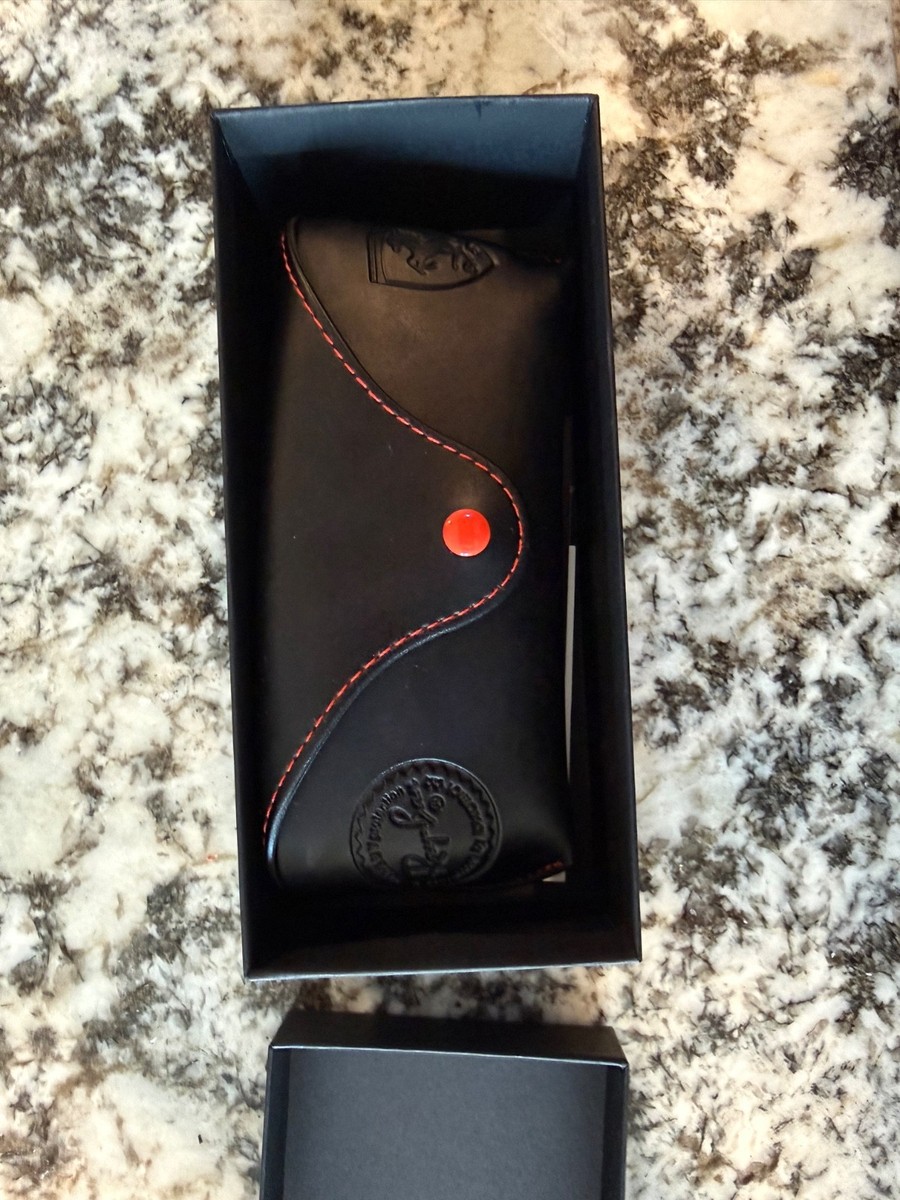 Ray-Ban Ferrari Limited Edition Clubmaster- Carlos Sainz Edition