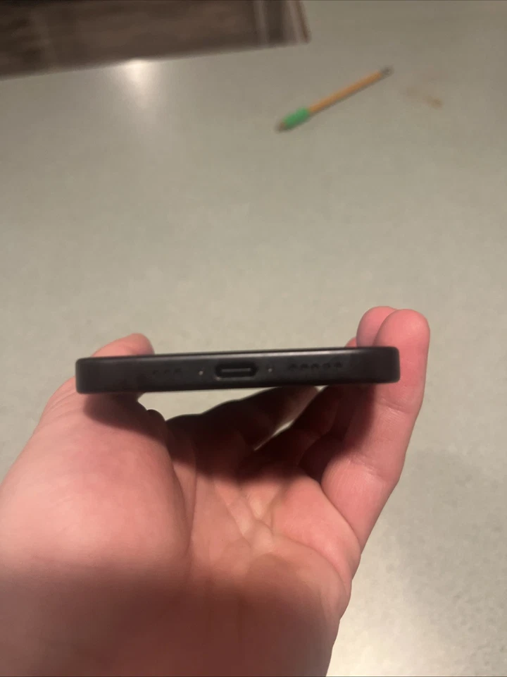 Apple iPhone 16e 6.1" 128GB Negro👍 Foto 3 de 4