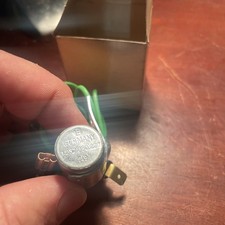 NEW OEM GENUINE SUPPRESSION CAPACITOR 1237330220 Bosch