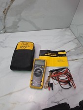 Multímetro Fluke 179 True RMS con cables, manual y estuche