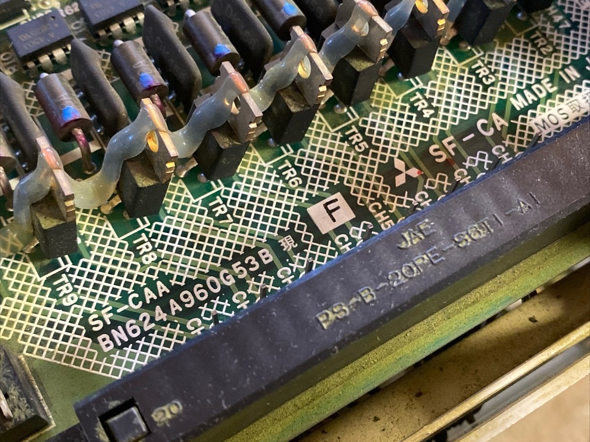 Mitsubishi FREQROL 22kW Spindle Amplifier Drive FR-SF-2-22K Mitsubishi FREQROL 22kW Spindle Amplifier Drive FR-SF-2-22K