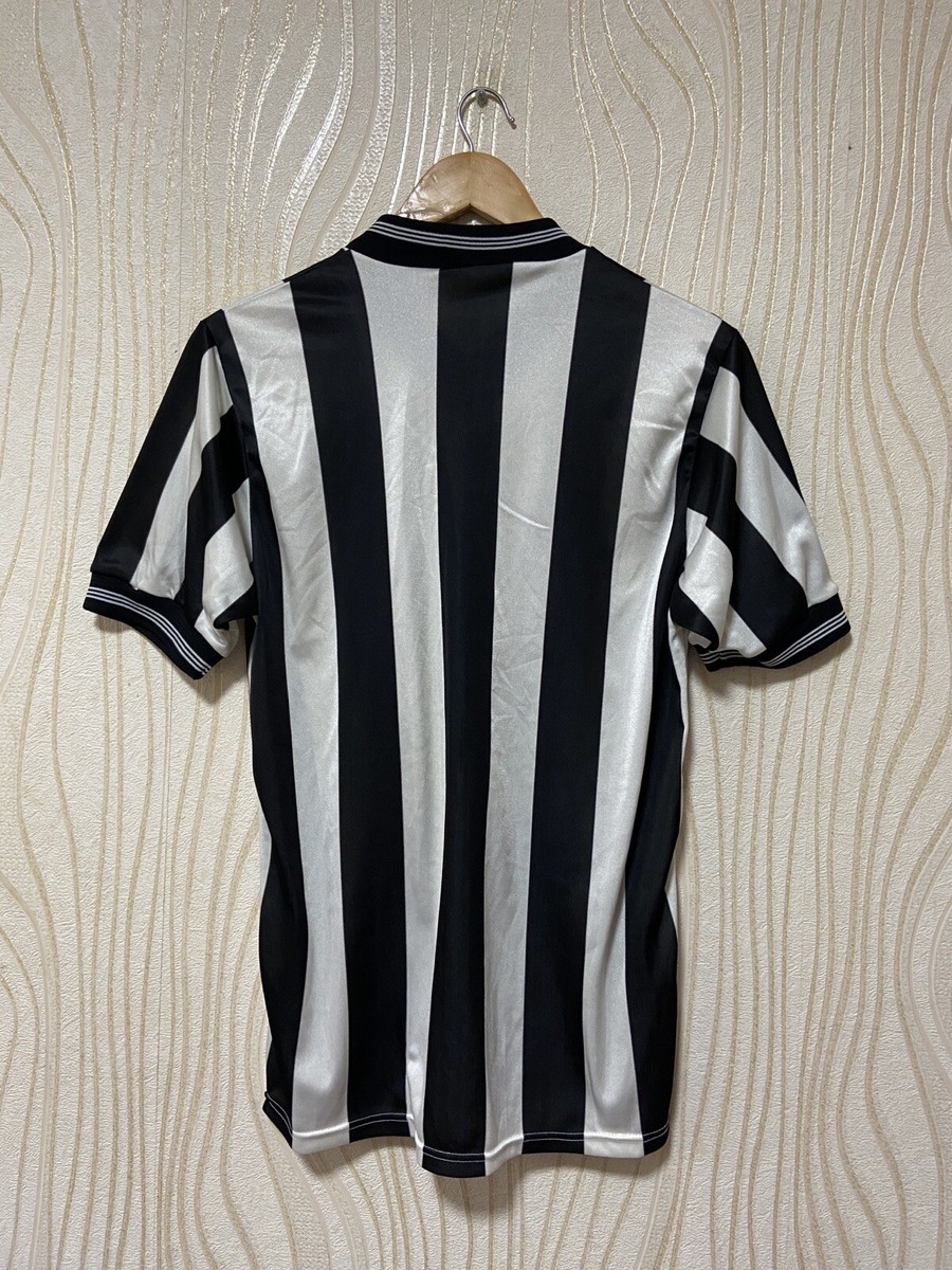 NEWCASTLE UNITED 1983 1984 HOME FOOTBALL SHIRT SOCCER JERSEY UMBRO