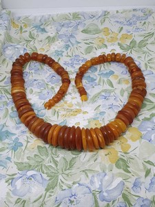 Amber baltic antique natural old egg yolk rare beads 66gramm cracks,bernste