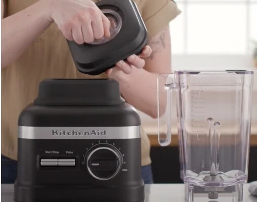 KitchenAid K150 3 Speed Ice Crushing Blender with 2 Personal