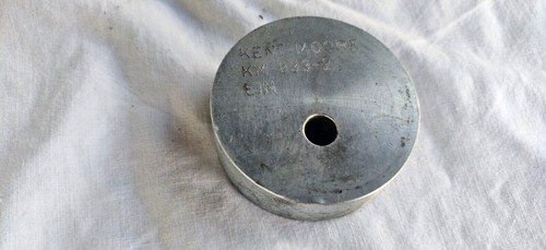 KM-833-2 Aus- und Einbau der Dämpfungsbuchsen der Hinterachse Spezialwerkzeug