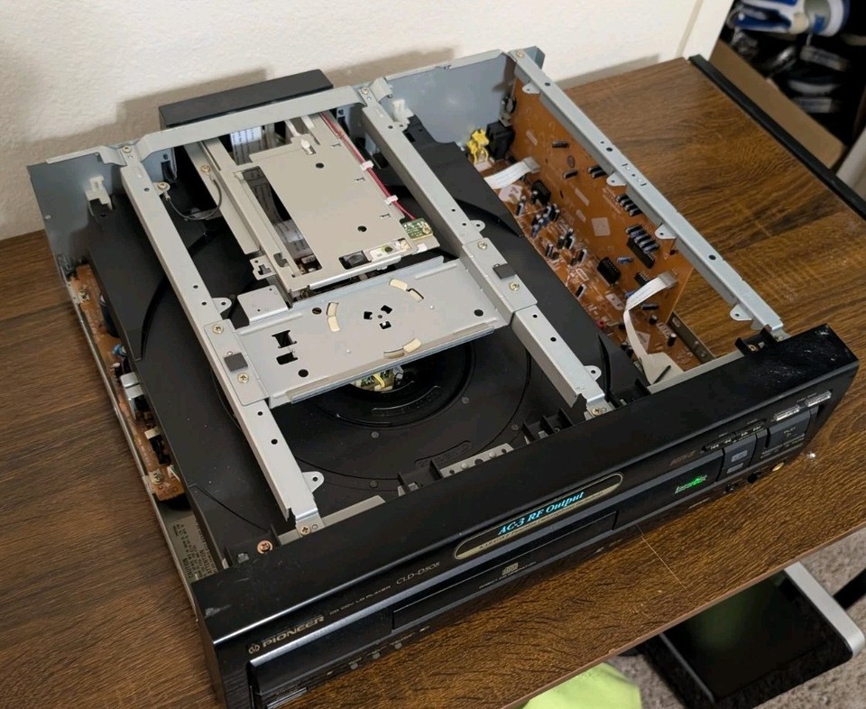 Lot de 12 Laser disc + lecteur cld s310f Pionner fonctionnel - Photo, audio & vidéo