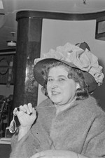 English witch and astrologer Sybil Leek 4x6 photo