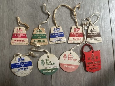 Royal Show Sammlung mit 9 Vintage Mitgliederpässen