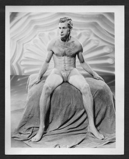 Vintage 1950s CUT GLASS POSING Original ATHLETIC MODEL GUILD 4x5 Studio Photo