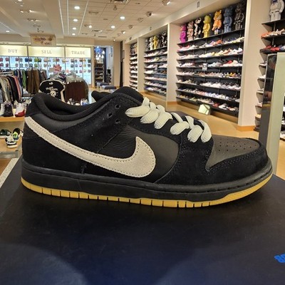 Size 7 - Nike Dunk Low SB Black White Gum