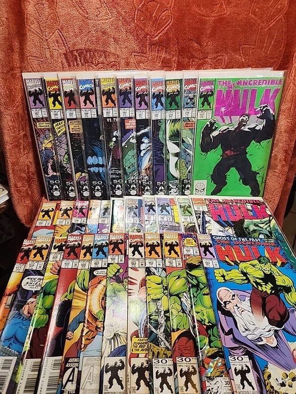 (34) Marvel Comics. The Incredible Hulk Comic Book Lot. 377-411 (Missing 407)