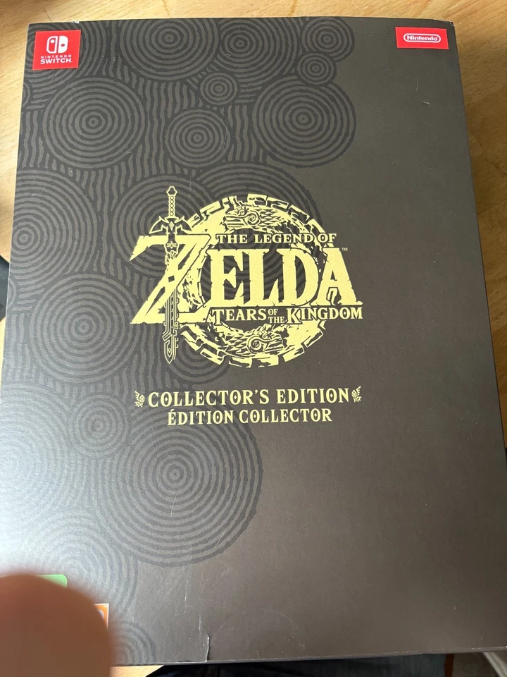The Legend of Zelda: Tears of the Kingdom Collector’s Edition (Nintendo Switch, photo 2 of 3