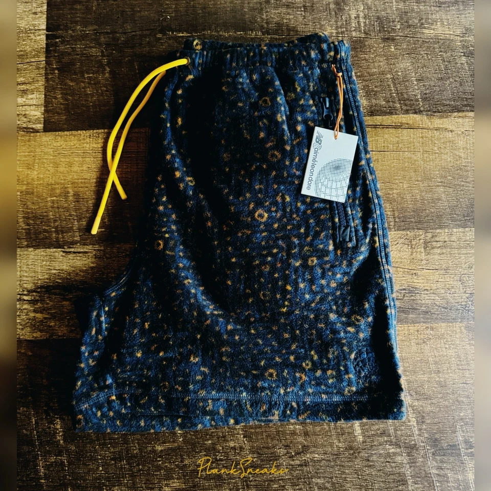 🟡⚫️Corto polar estampado Aime Leon Dore x New Balance Rainier|2023|M|Patrón geográfico Foto 2 de 4