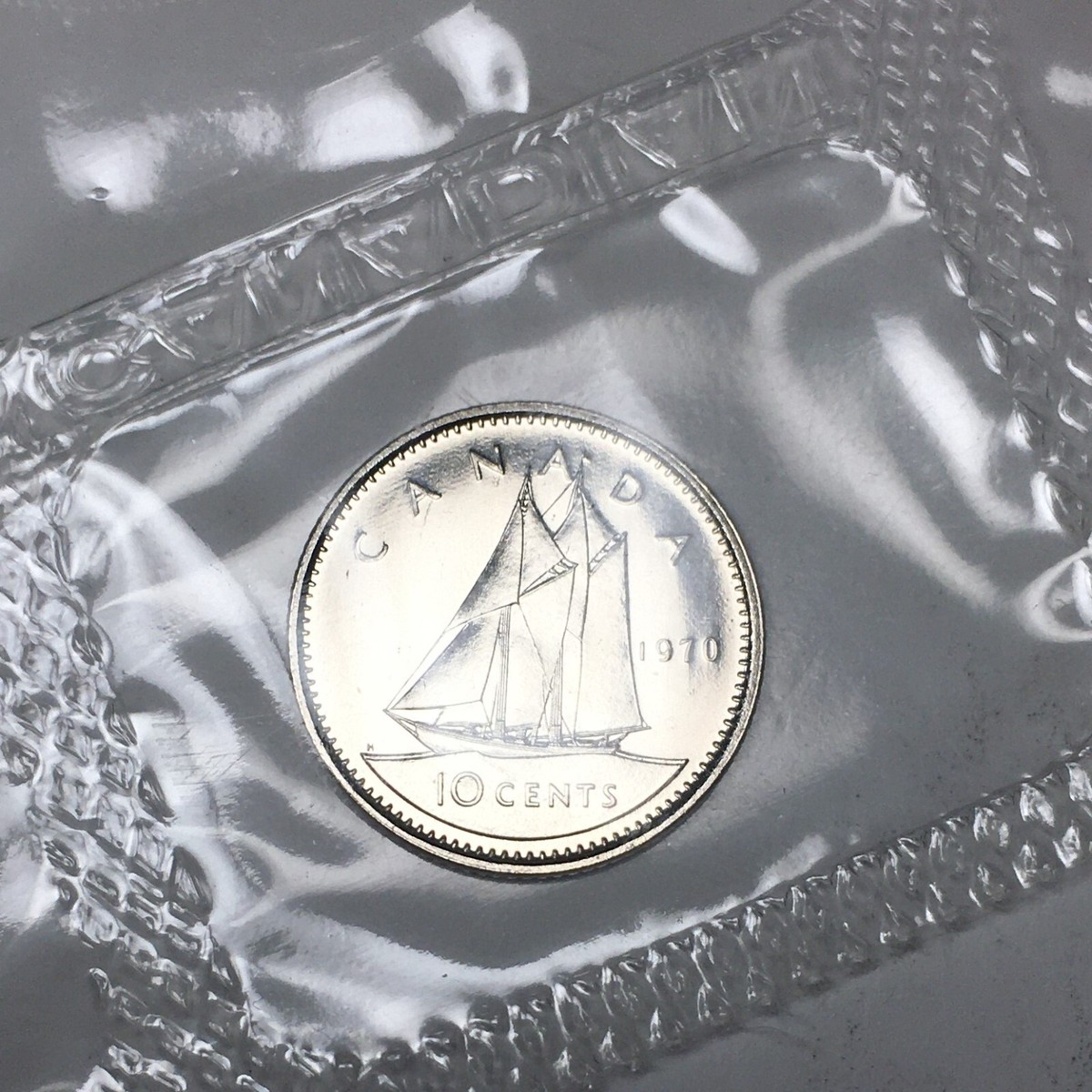 1970 Canada 10 Cents - Proof-Like Mint Cello (UNC) KM#77 1970 Canada 10 Cents - Proof-Like Mint Cello (UNC) KM#77