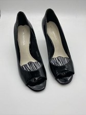 Vero Cuoio Patent Leather Open Toed Heels. Size 6M. Very Good Condition