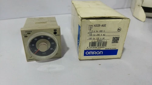Omron H3CR-A8E Timer 1.2 S to 300 h - 100 to 240V Ac 100 - 125V DC