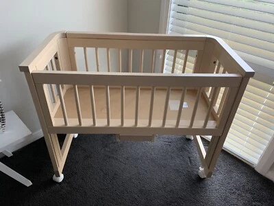 troll sun bedside bassinet