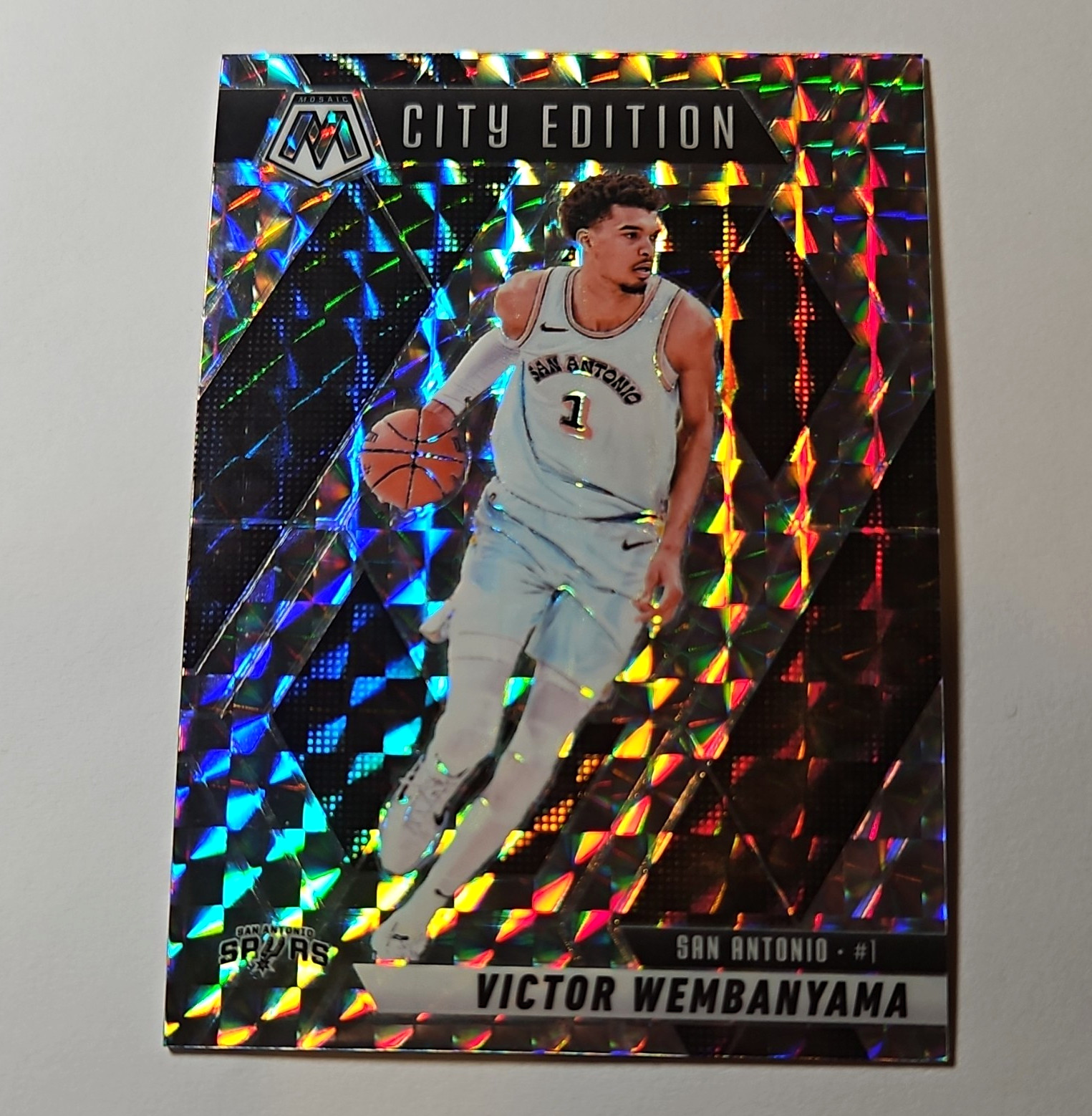 2024-25 Panini Mosaic City Edition Victor Wembanyama #288 San Antonio Spurs