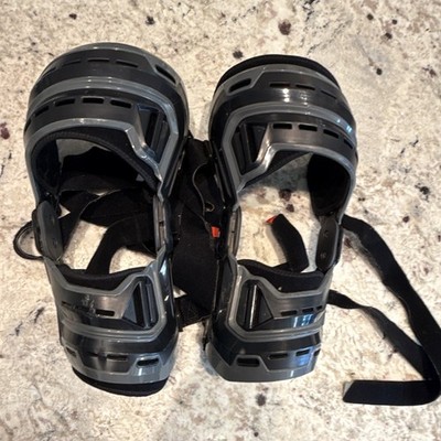 McDavid Sport Knee Brace with Hinges, Black, Both Legs Size Large