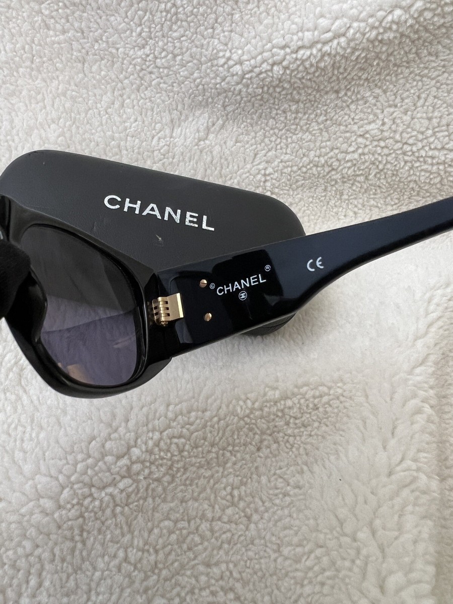 Auth Chanel Vintage Quilted CC Logo Black Sunglasses *For