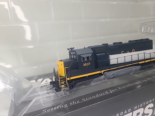 New Walthers Proto GP35 PH II Diesel Loco C&O 3537 DCC Ready 920-49154 Chesapeak - Picture 3 of 9