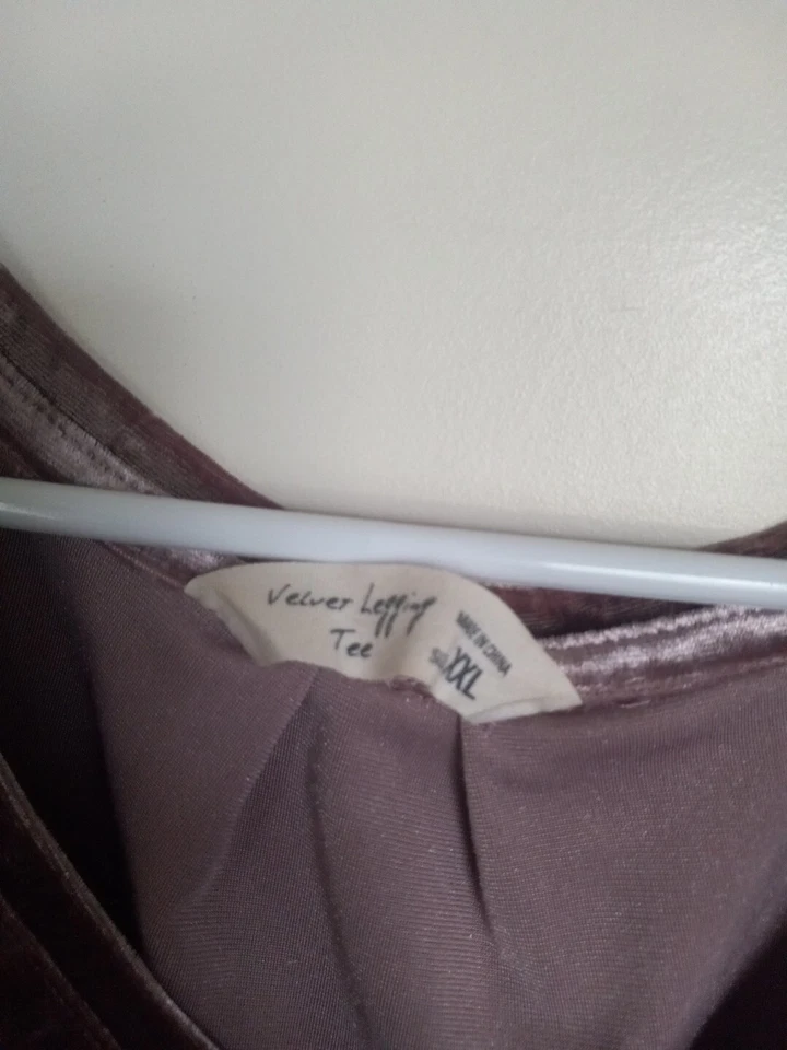 Spring + Mercer Velvet Legging Tee Women’s XXL Mauve Short Sleeve Top - Image 2 of 3