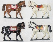 Antike, handbemalte, gegossene Zinn- / Blei- Pferde mit Alters- und Gebrauchsspu
