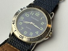 Trend-Design Quartz Armbanduhr Herrenuhr NATO Band drehbare Lünette Stahlboden