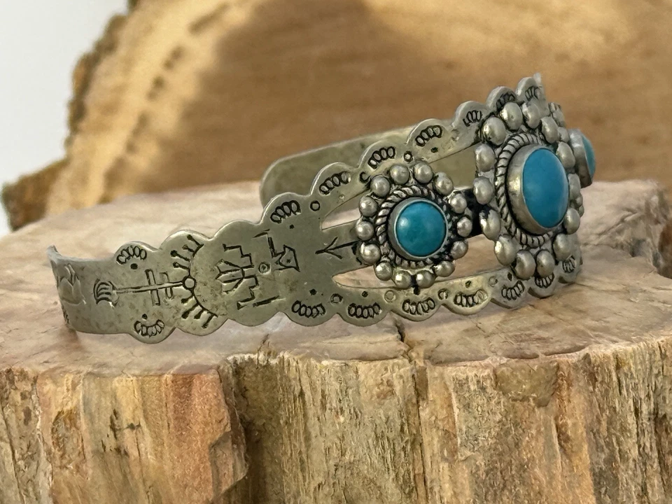 Brazalete Navajo Vintage Era Fred Harvey, Níquel Plata Turquesa Estampado--2746.25 Foto 4 de 4