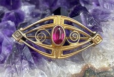10K Gold Vintage Eye Shape Pin W/ Ruby