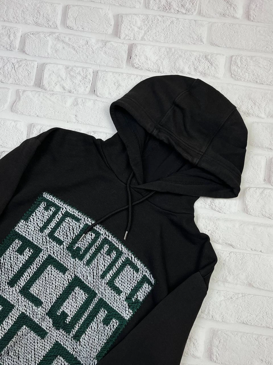 MCQ Alexander Mcqueen Felpa Nera con Cappuccio Logo Ricamato Uomo Taglia S