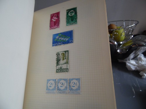 The academy stamp album plenty of vintage stamps - Picture 19 of 24