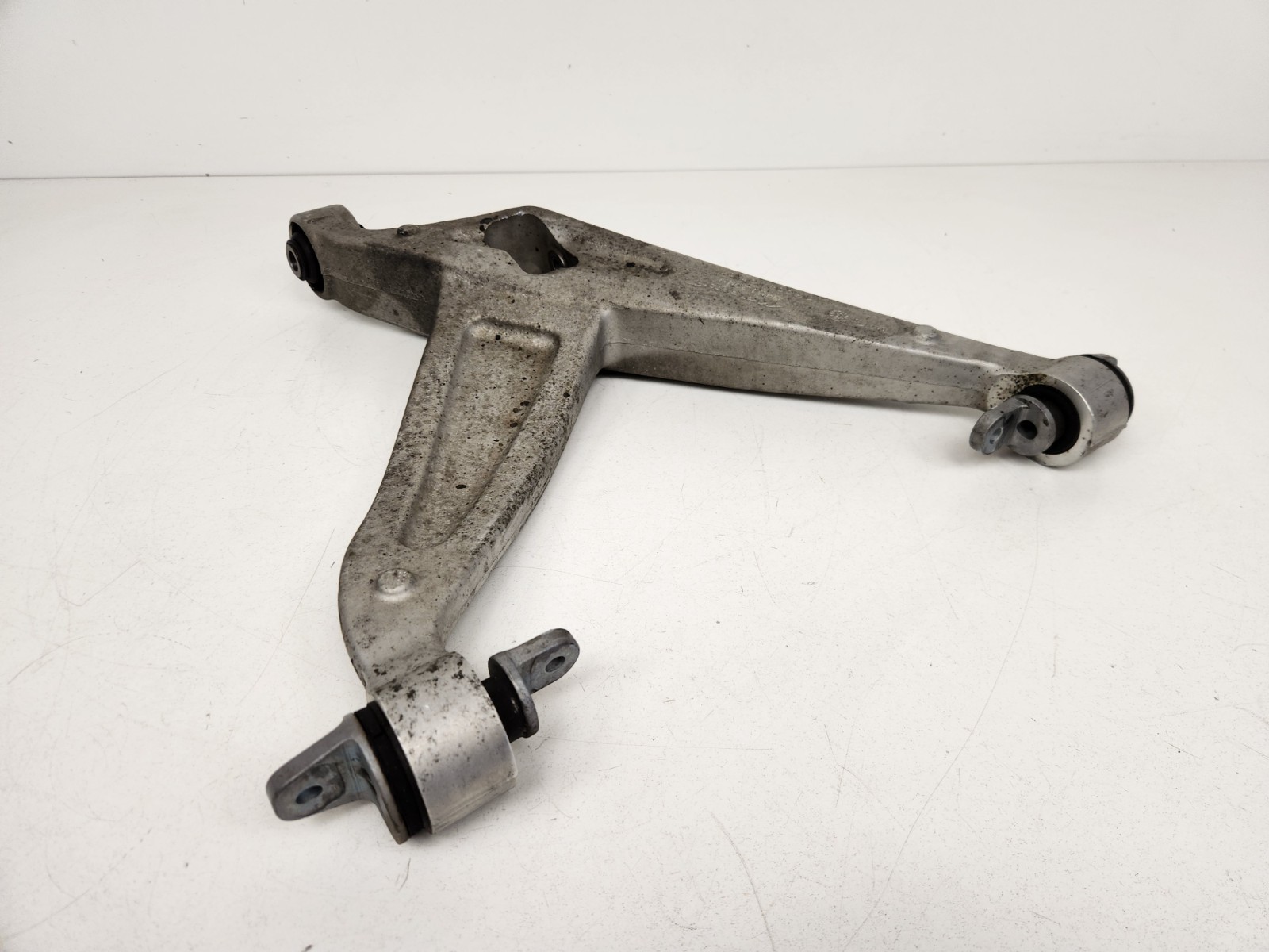 McLaren MP4-12C 2012-2017 Rear Right Lower Control arm P/N 11B0080CP